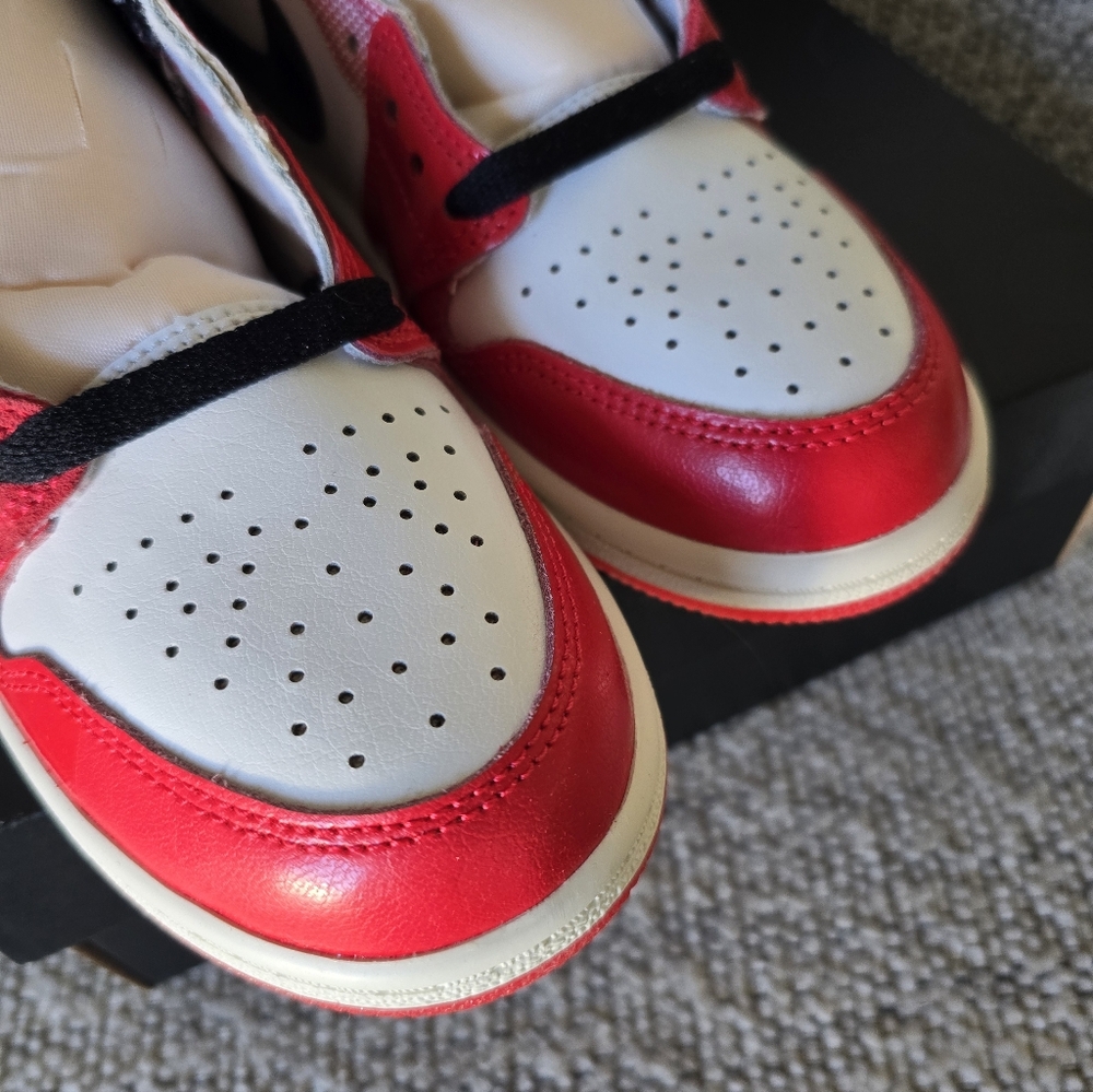 NEW IN BOX Nike Air Jordan 1 Retro High OG Spider-Man Across The Spider-Verse 3 - Picture 6 of 6